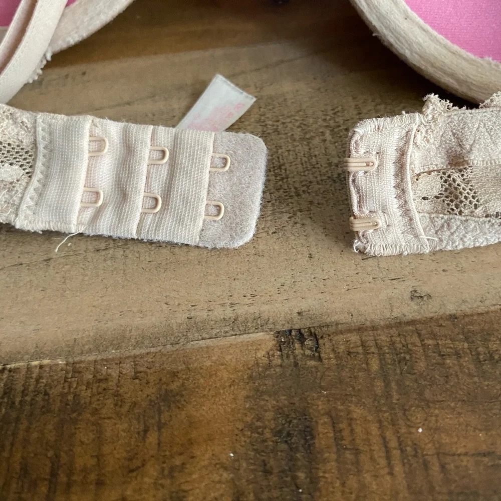 EUC Victoria’s Secret Pink Padded Bra - Picture 12 of 12